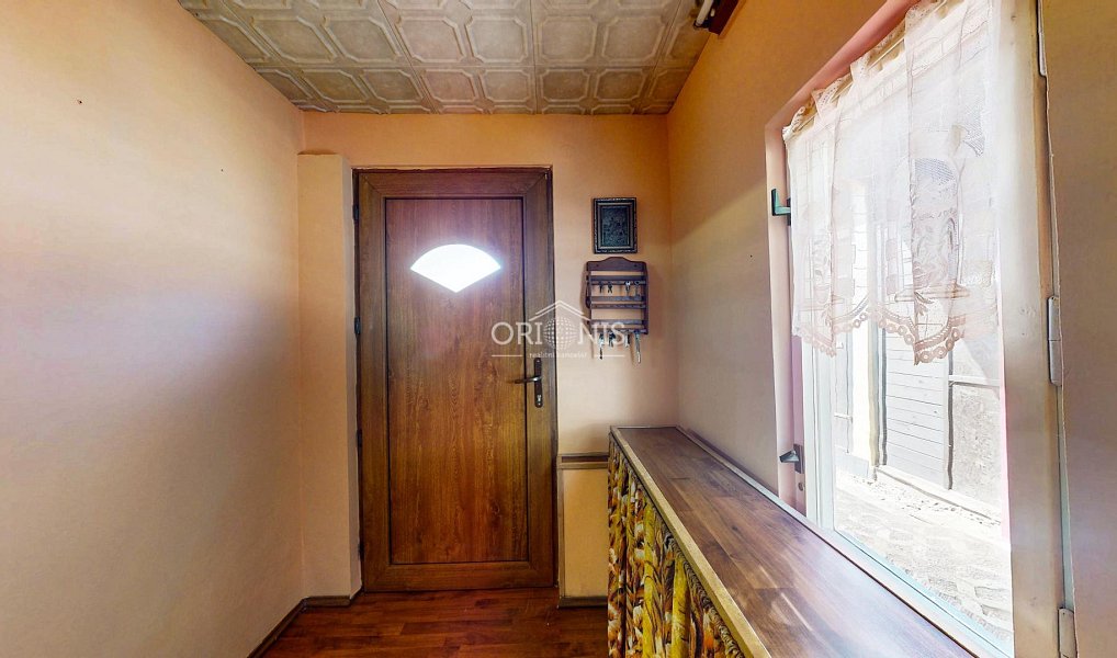Prodej domu 200 m² s pozemkem 1 002 m², Horní Jiřetín – náhled fotky 12
