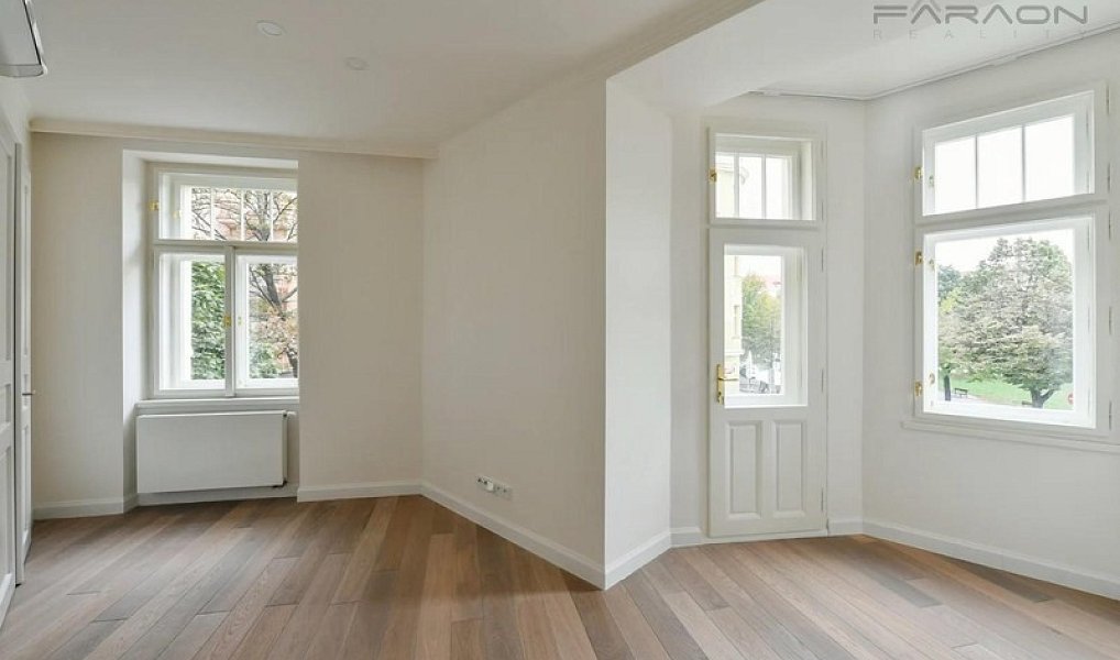 Pronájem bytu 4+kk 118 m², Praha – náhled fotky 31
