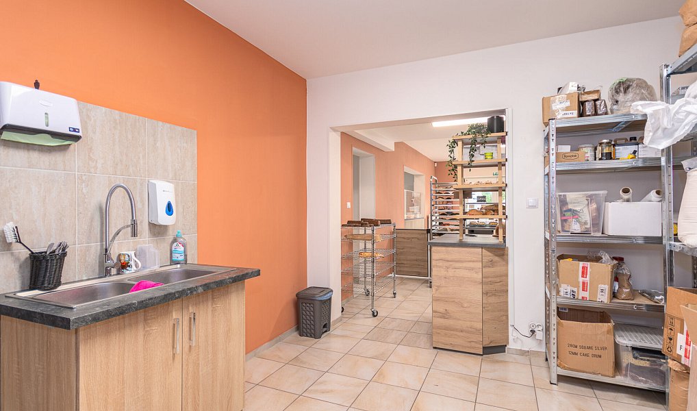 Prodej obchodních prostor 68 m², Praha – náhled fotky 12