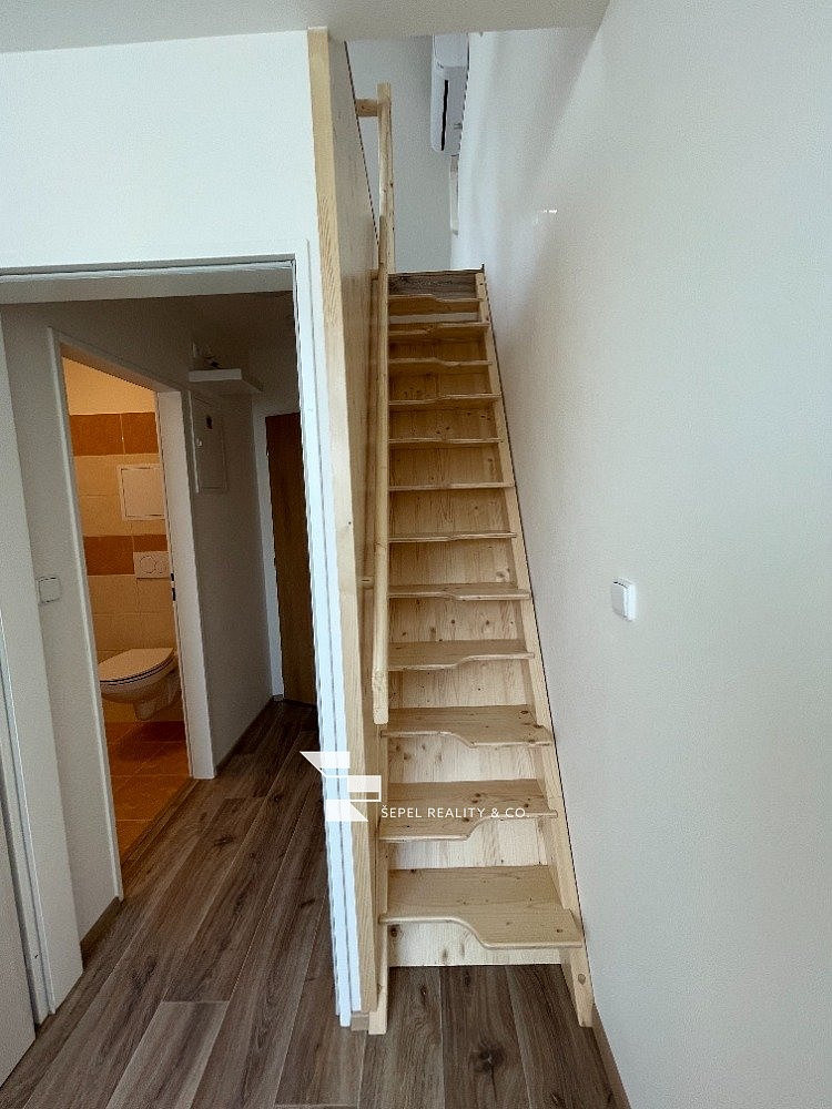 Pronájem bytu 2+kk 45 m² – fotografie 4
