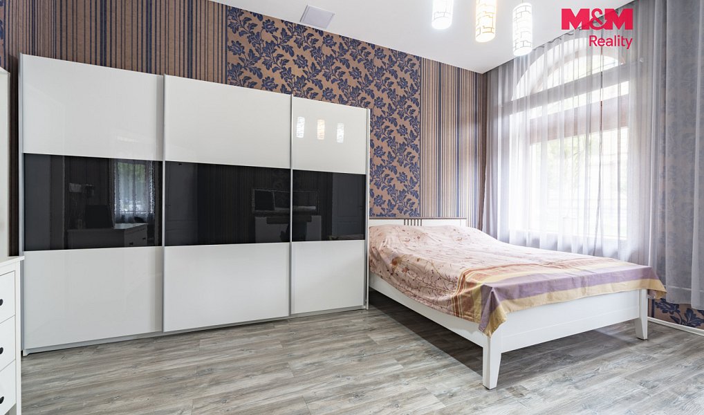 Prodej nájemního domu, činžáku 340 m², Karlovy Vary – náhled fotky 10