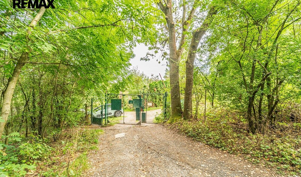 Prodej zahrady 489 m², Praha – náhled fotky 30