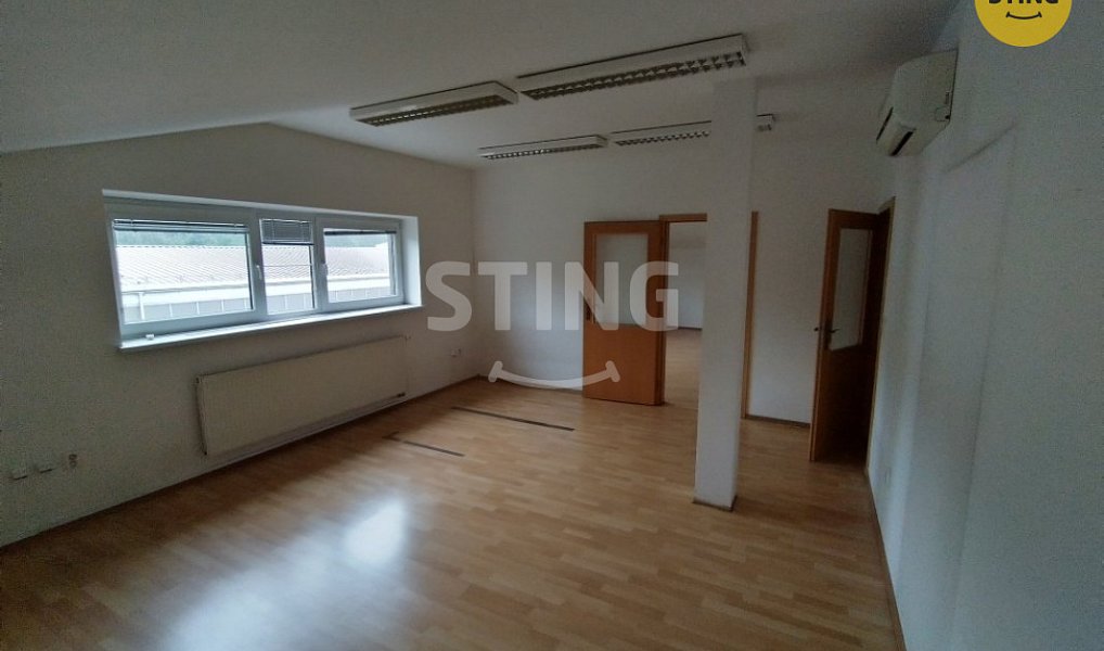 Pronájem kanceláře 21 m², Třinec – náhled fotky 4