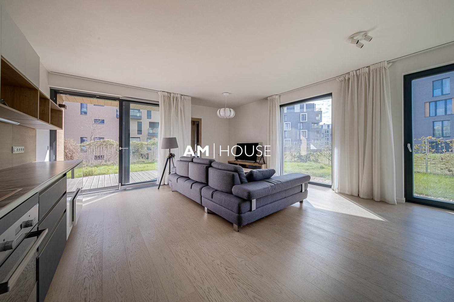 Pronájem bytu 2+kk 64 m² – fotografie 5