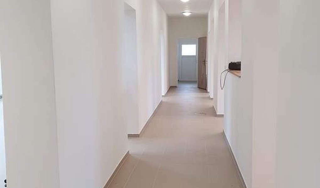 Pronájem obchodních prostor 237 m², Tovačov – náhled fotky 16