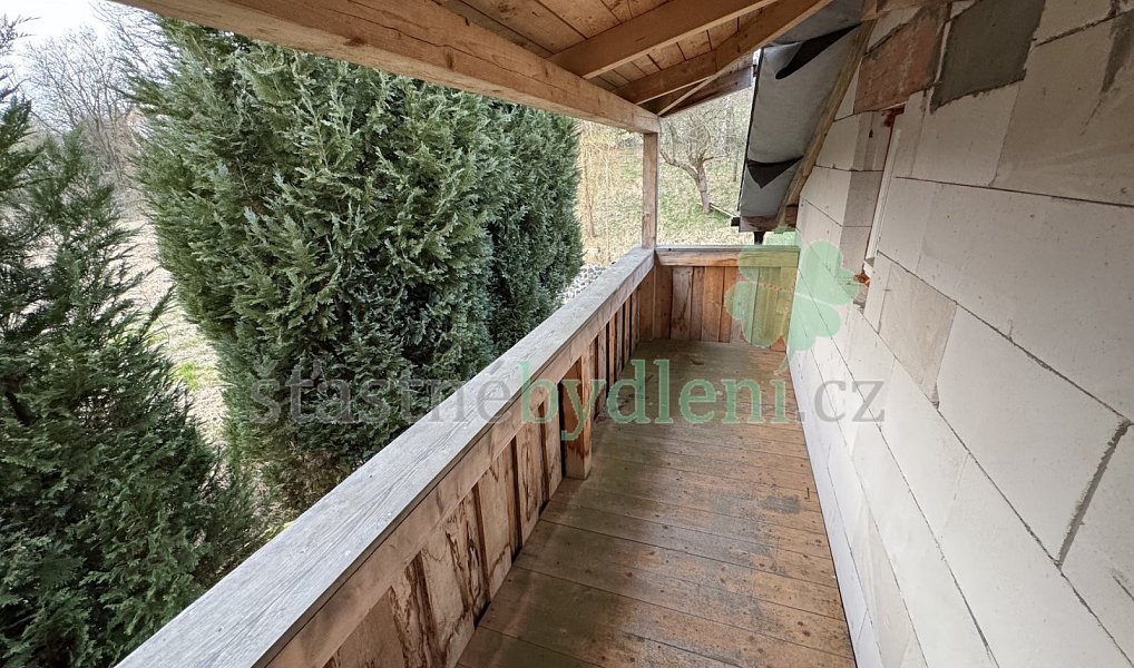 Prodej domu 230 m² s pozemkem 2 028 m², Volfartice – náhled fotky 16