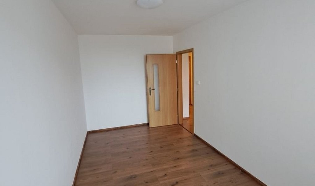 Prodej bytu 3+1 74 m², Praha – náhled fotky 18
