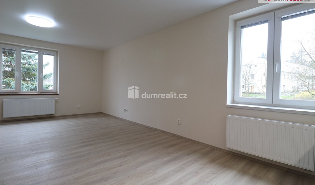 Pronájem bytu 2+kk 51 m², Dalovice – náhled fotky 3