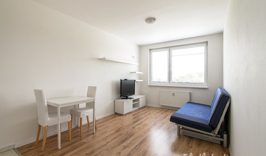 Prodej bytu 1+kk 26 m², Praha – náhled fotky 2