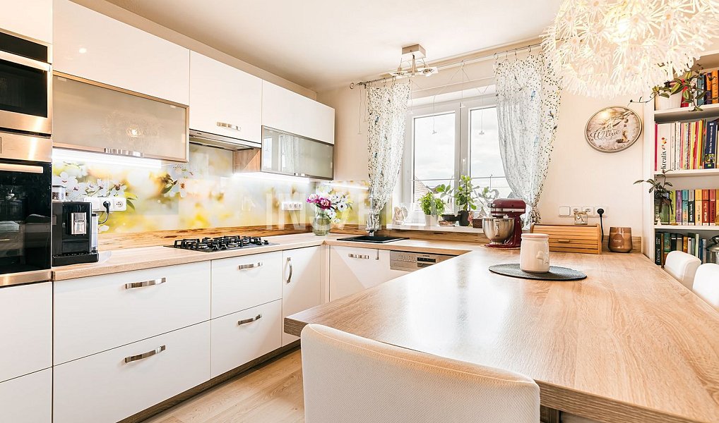 Prodej domu 180 m² s pozemkem 354 m², Jaroslavice – náhled fotky 3