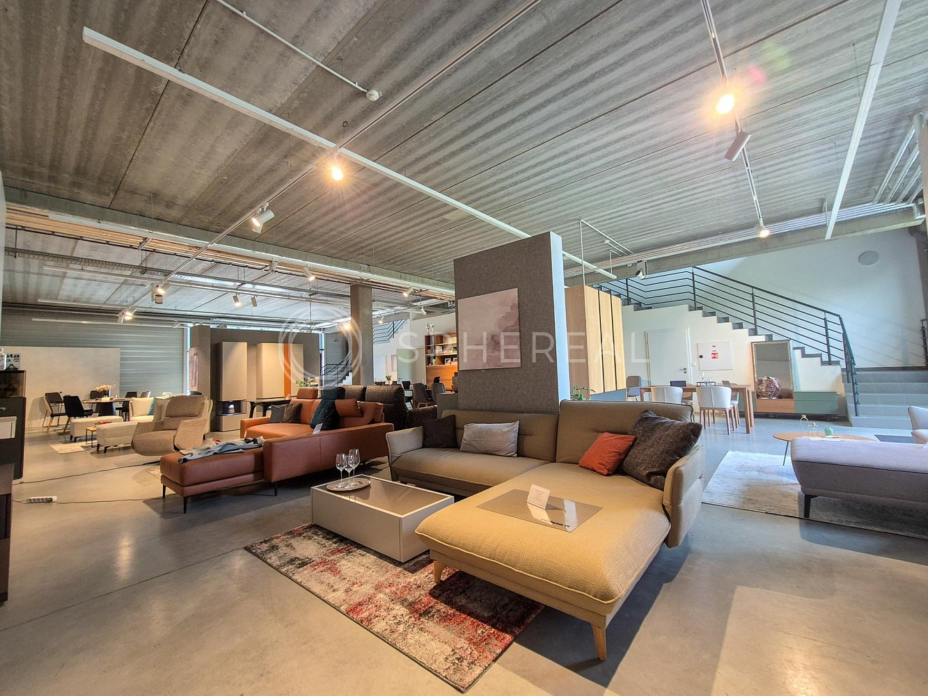 Pronájem obchodních prostor 529 m² – fotografie 4