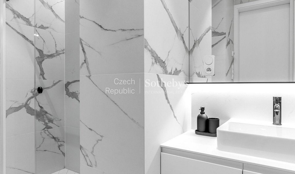 Prodej bytu 4+kk 144 m², Praha – náhled fotky 12