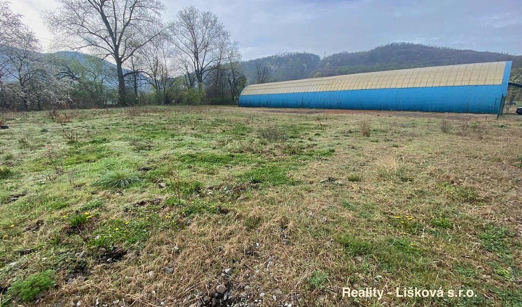 Pronájem komerčního pozemku 3 600 m², Velké Březno – náhled fotky 2