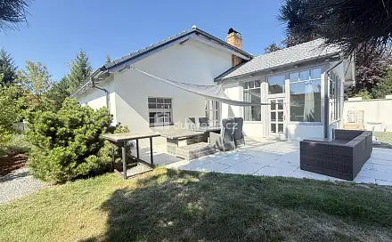 Pronájem domu 225 m² s pozemkem 681 m², K Potoku, Sulice - Hlubočinka, okres Praha-východ