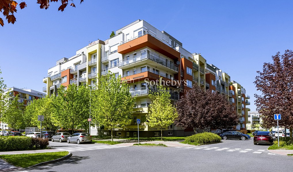 Prodej bytu 4+kk 121 m², Praha – náhled fotky 15