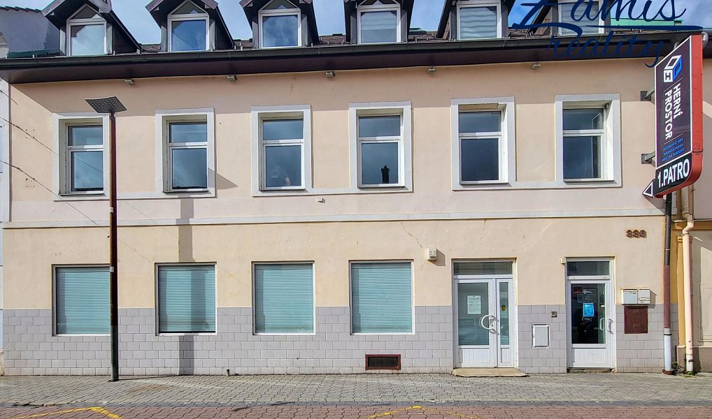 Prodej domu 400 m² s pozemkem 201 m², Kladno – náhled fotky 36