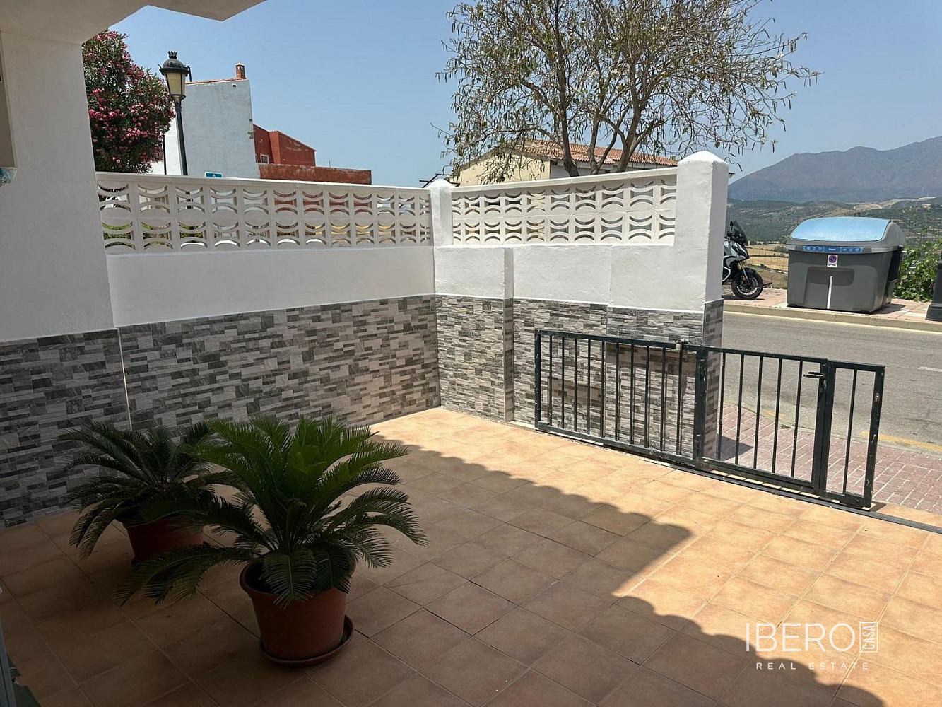 Prodej domu 103 m² s pozemkem 27 m²