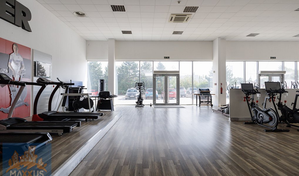 Pronájem obchodních prostor 490 m², Čestlice – náhled fotky 2