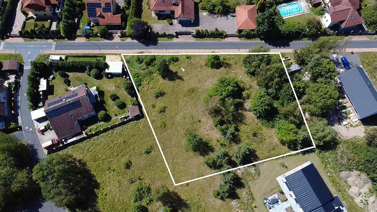 Prodej stavebního pozemku 2 364 m² – fotografie 2