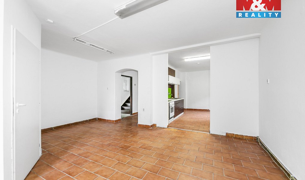 Prodej domu 230 m² s pozemkem 325 m², Holýšov – náhled fotky 6