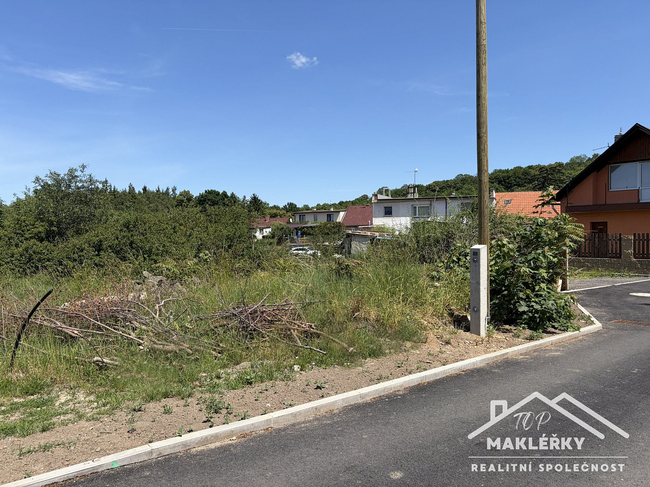 Prodej stavebního pozemku 663 m² – fotografie 2