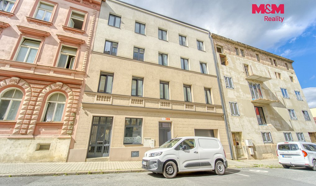 Pronájem garážového stání, 15 m2, Plzeň, ul. Karlova, Plzeň – náhled fotky 3