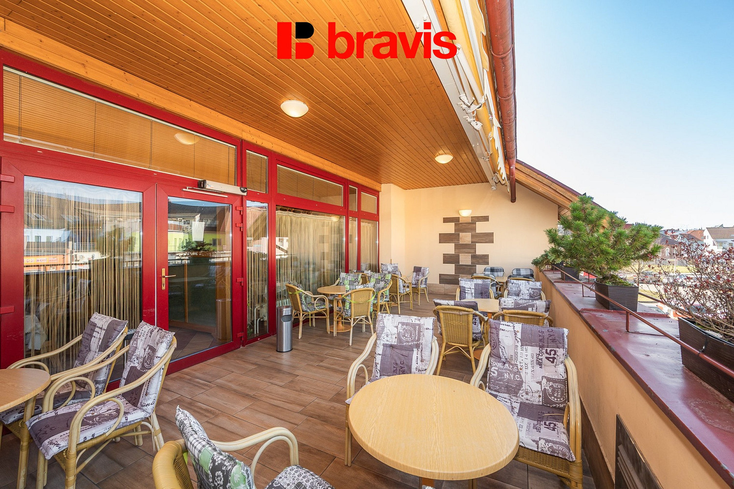 Prodej restaurace 2 000 m²