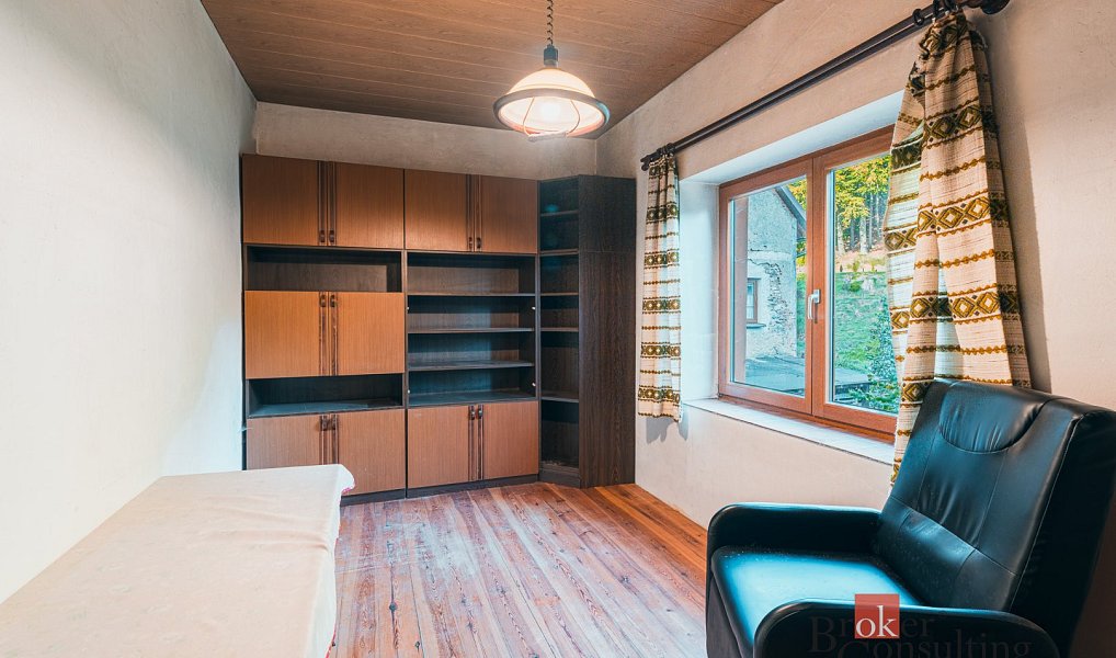 Prodej domu 223 m² s pozemkem 883 m², Mnichov – náhled fotky 4