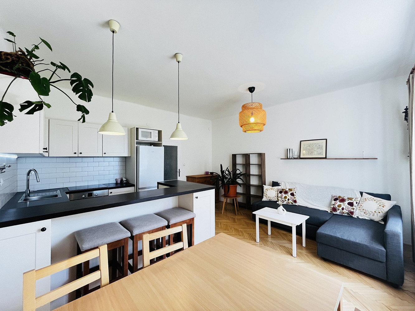 Pronájem bytu 3+kk 67 m² – fotografie 2
