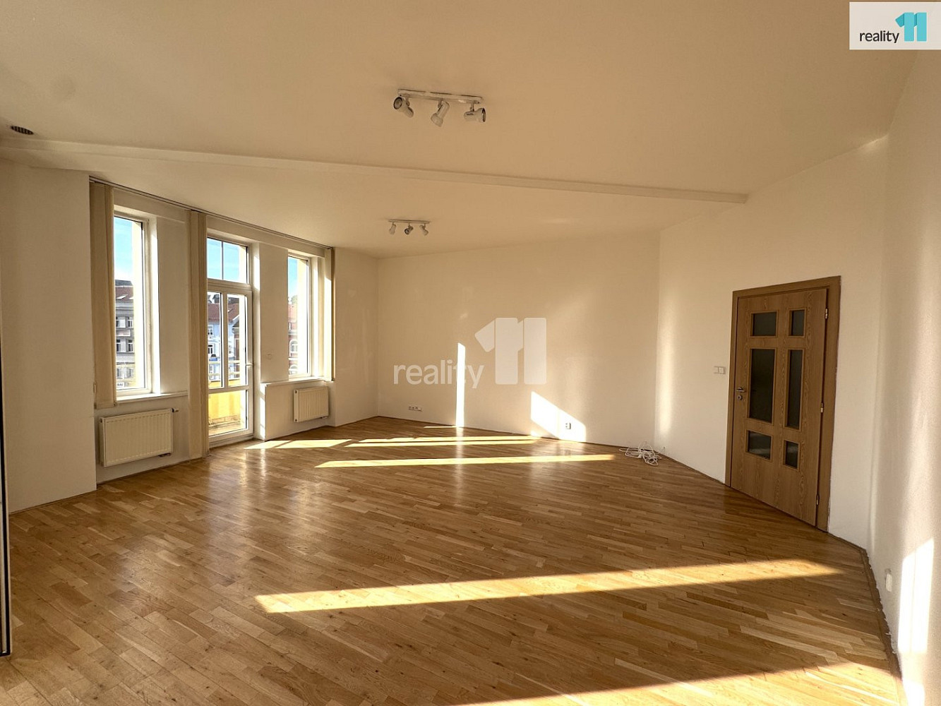 Pronájem bytu 2+kk 85 m² – fotografie 4