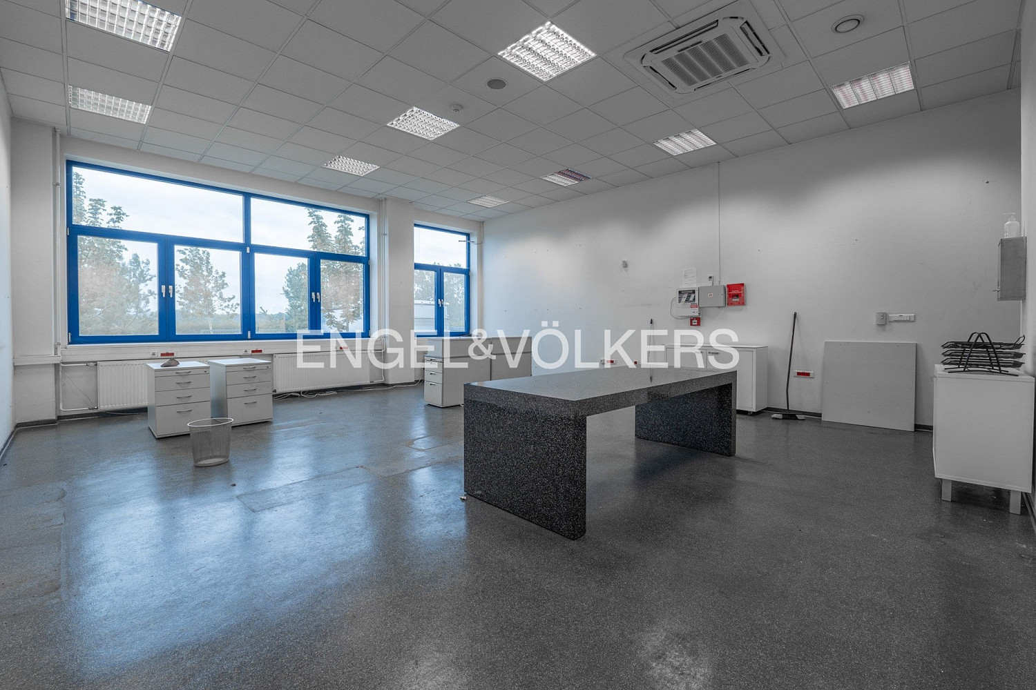 Pronájem skladovacích prostor 470 m² – fotografie 3
