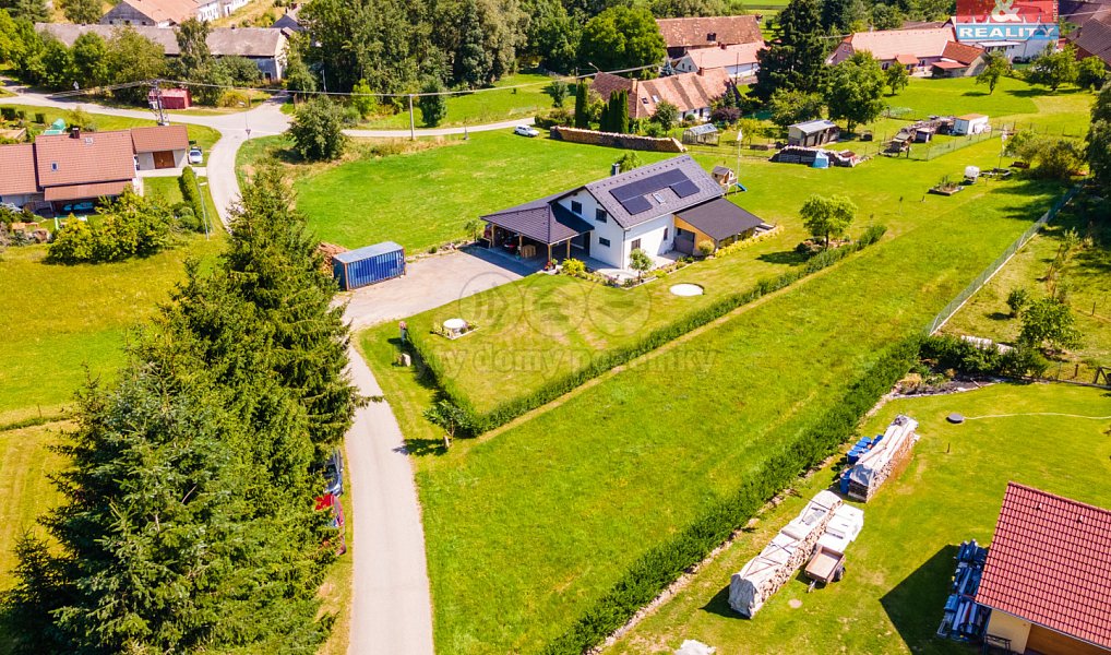 Prodej stavebního pozemku 1 240 m², Zálezly – náhled fotky 10