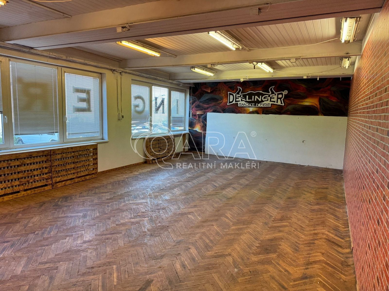 Pronájem kanceláře 100 m² — photo 2