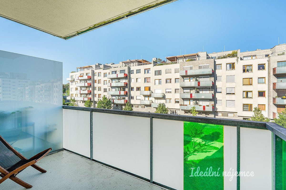 Pronájem bytu 2+kk 55 m² — photo 3
