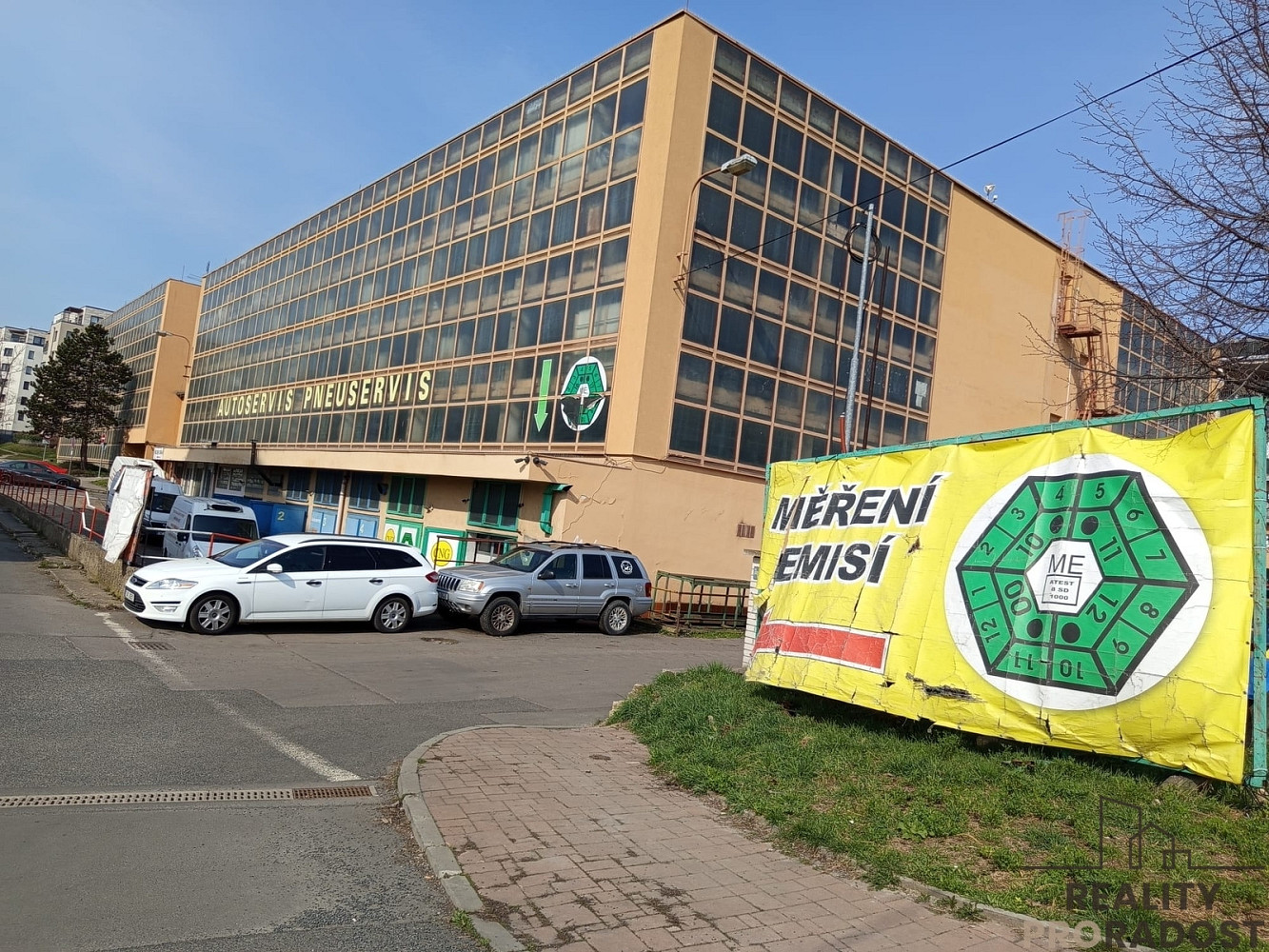 Pronájem parkovacího místa