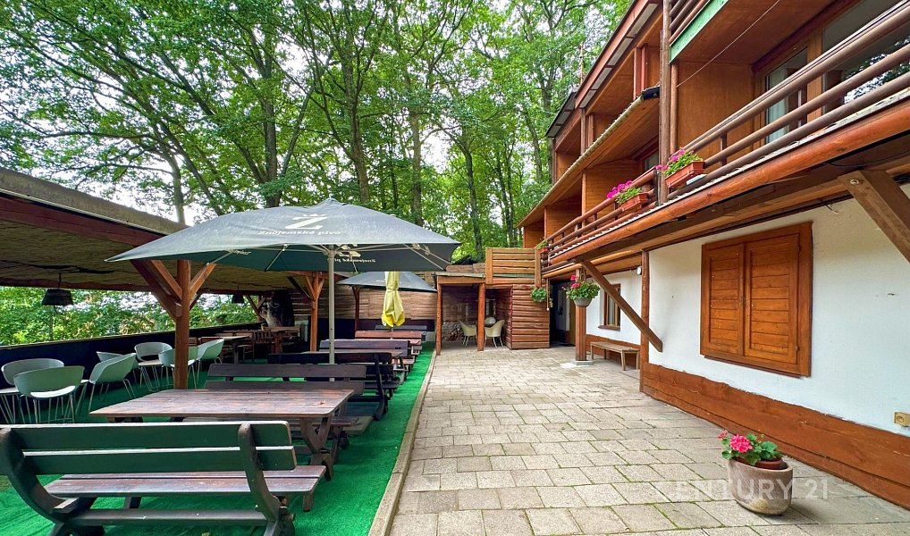 Prodej ubytovacího objektu 350 m², Bítov – náhled fotky 26