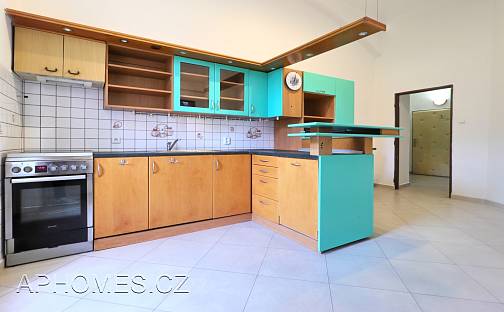 Pronájem bytu 2+1 62 m², Pod Slovany, Praha 2 - Nové Město