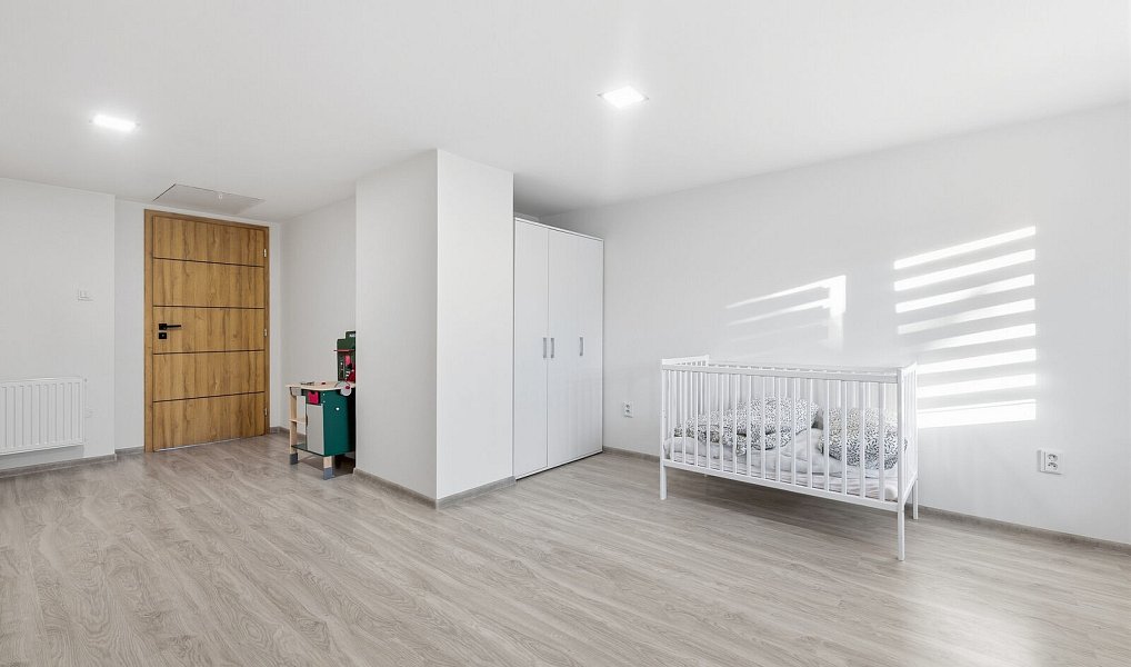Prodej domu 159 m² s pozemkem 1 023 m², Lučina – náhled fotky 15