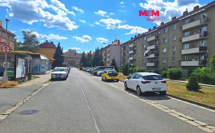 Prodej bytu 2+1 60 m², Ladova, Hradec Králové