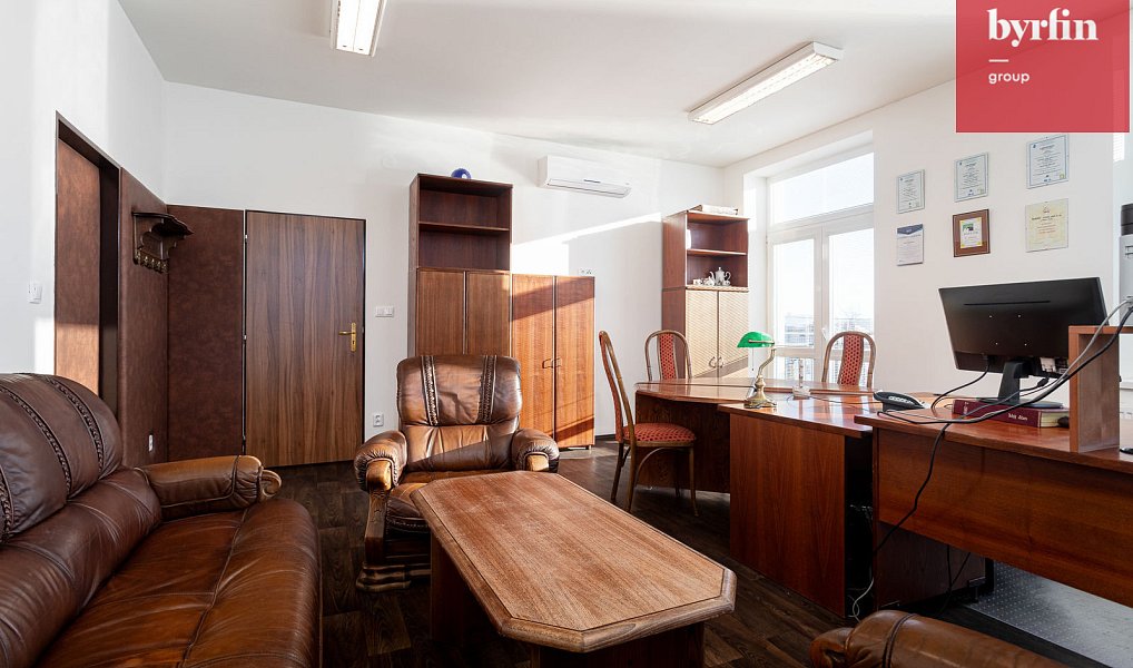 Prodej výrobních prostor 12 420 m², Krnov – náhled fotky 26