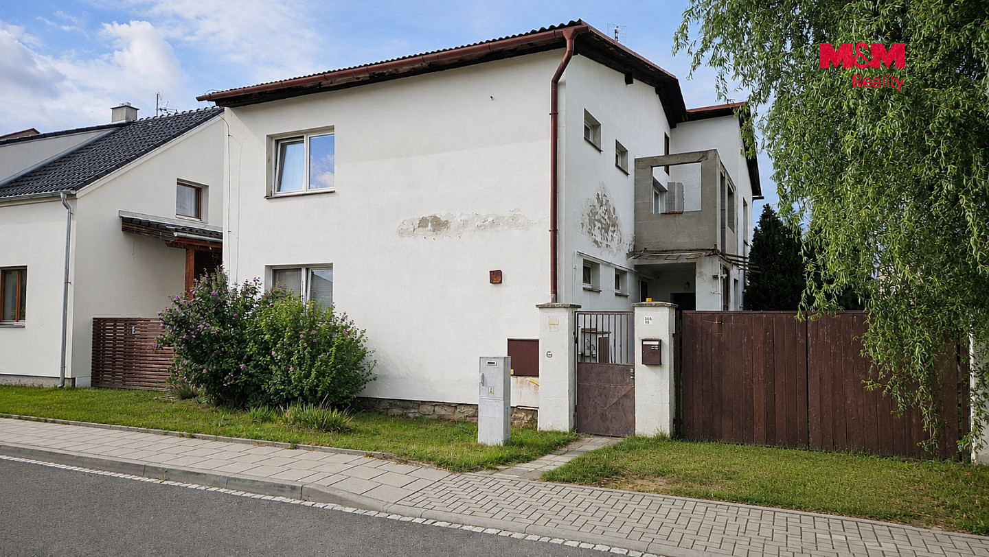 Prodej domu 180 m² s pozemkem 689 m² — photo 2