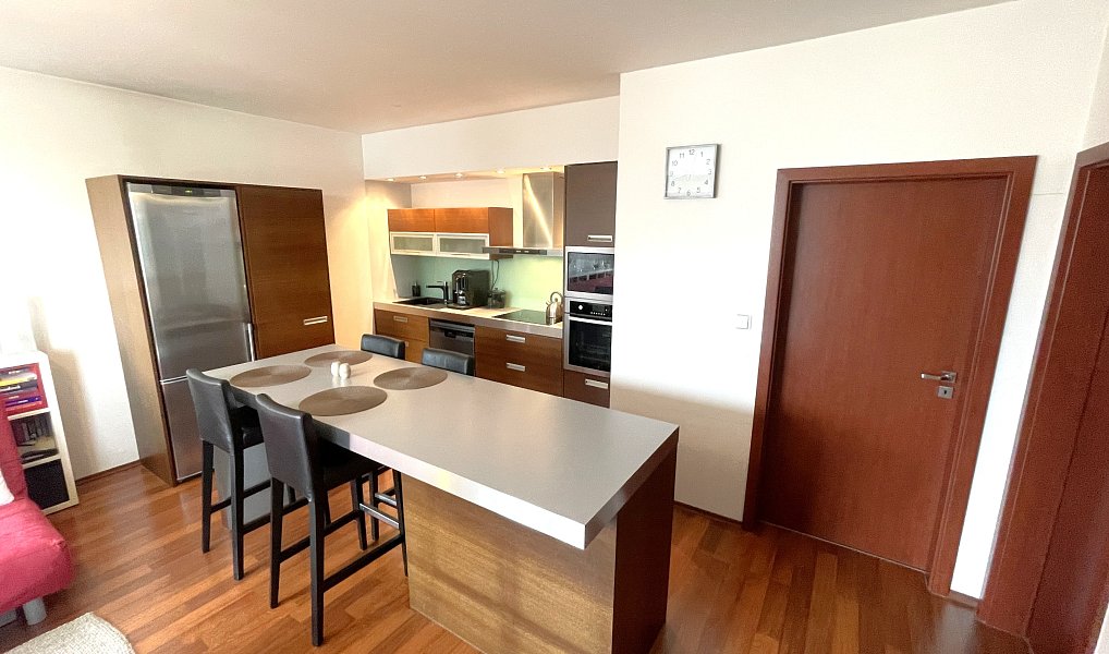 Prodej bytu 3+kk 95 m², Jesenice – náhled fotky 6