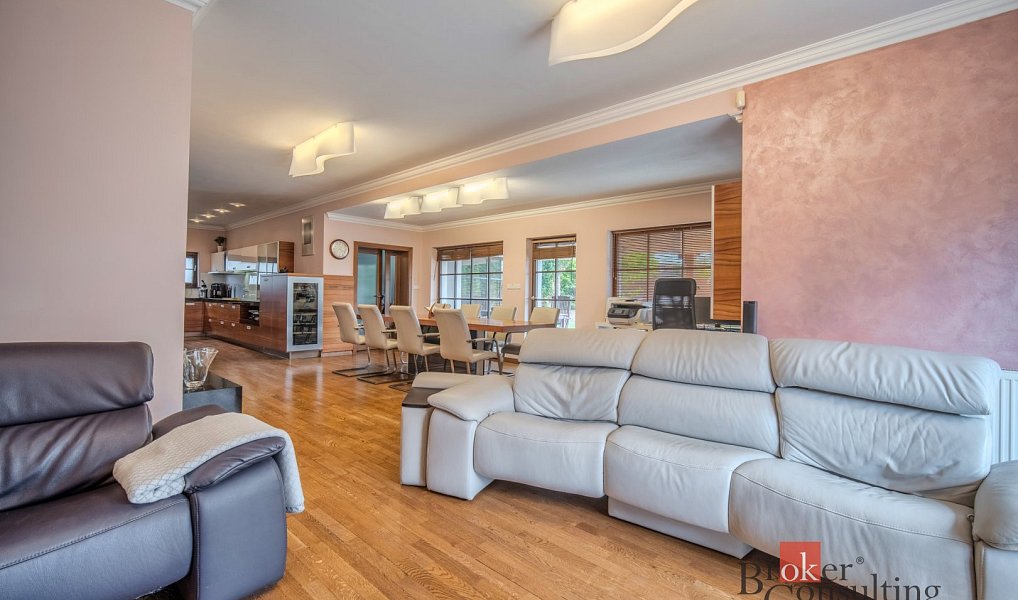 Prodej domu 307 m² s pozemkem 874 m², Praha – náhled fotky 9