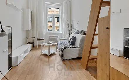 Pronájem bytu 1+1 32 m², Na Celné, Praha 5 - Smíchov