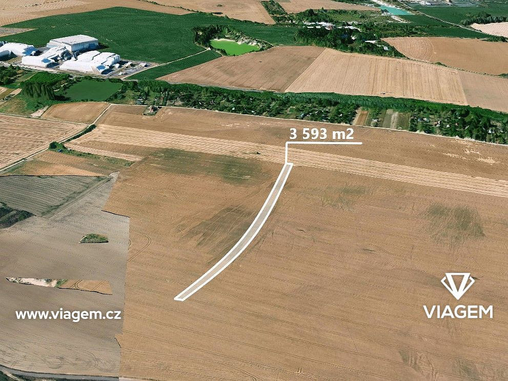 Prodej pole 898 m²