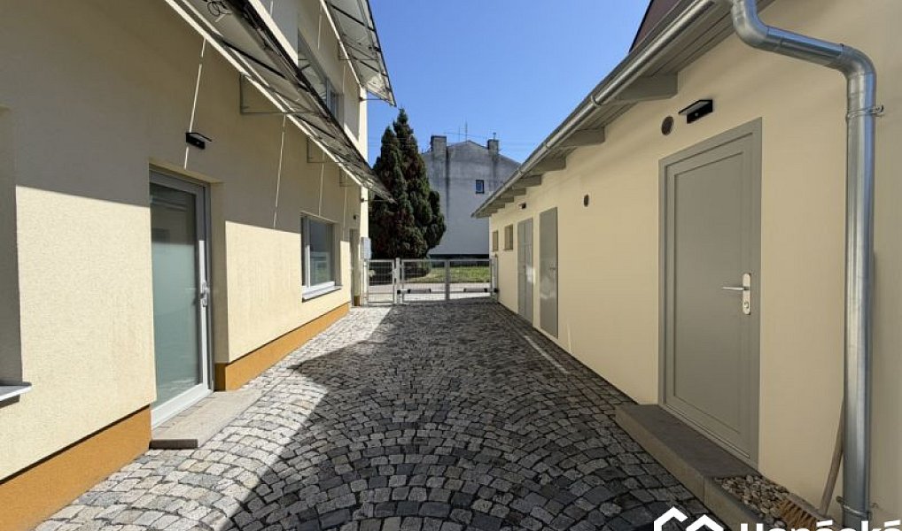 Pronájem bytu 1+kk 30 m², Bystřice pod Hostýnem – náhled fotky 22