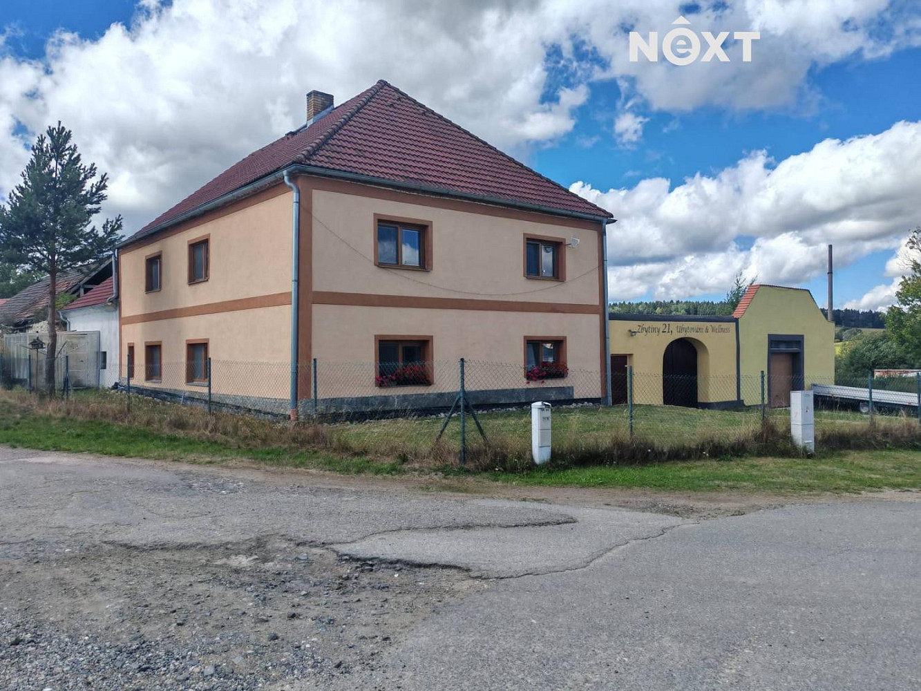 Prodej komerčního objektu (jiného typu) 350 m² – fotografie 2