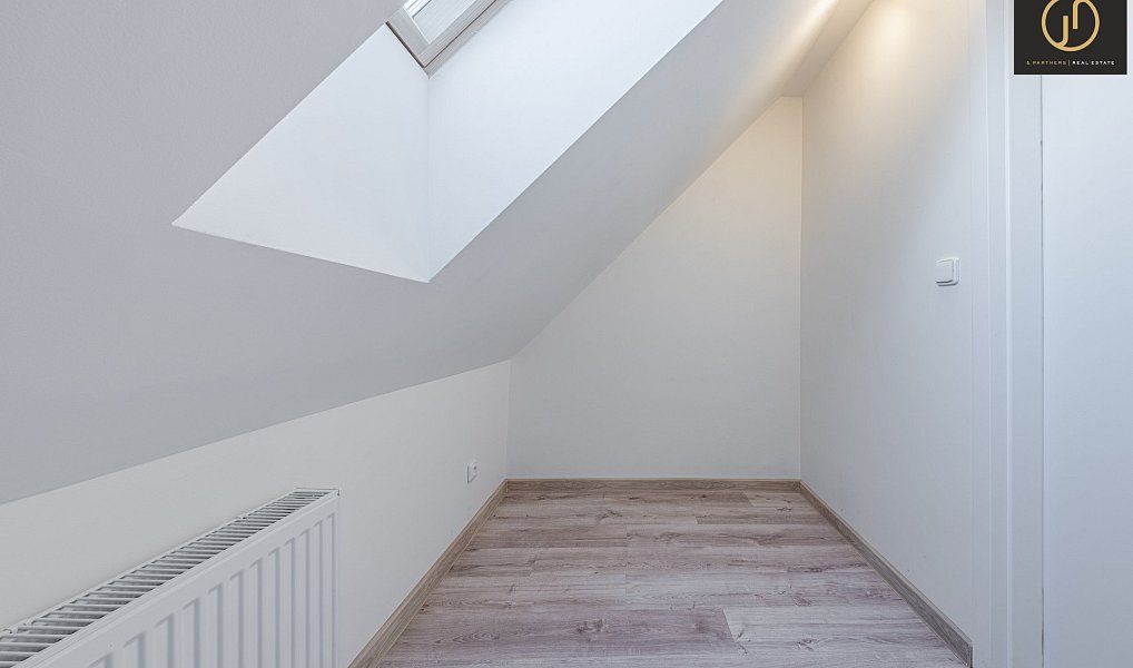 Prodej domu 140 m² s pozemkem 137 m², Chyňava – náhled fotky 24