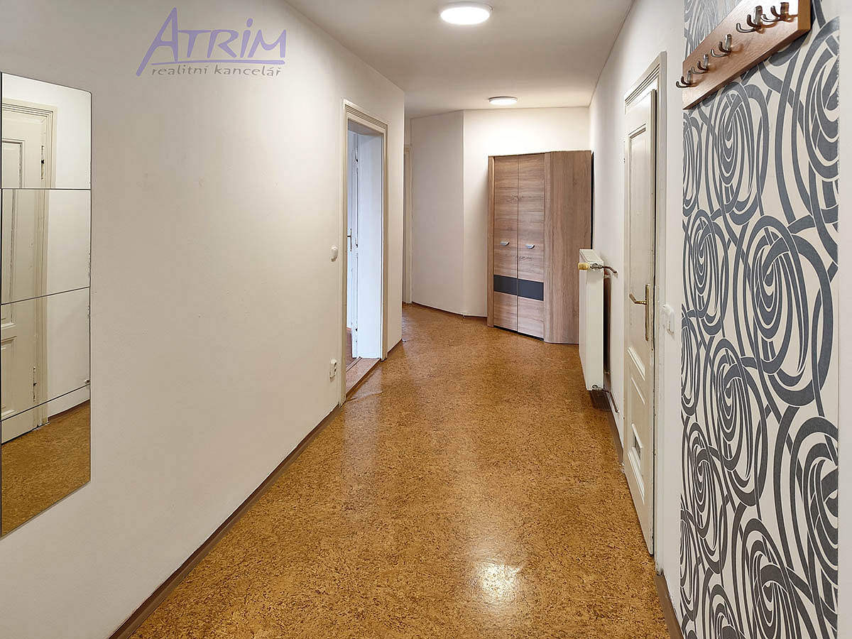 Pronájem bytu 2+1 86 m² — photo 3