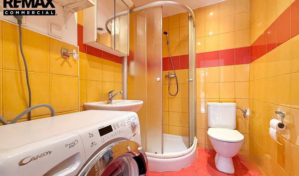Prodej domu 225 m² s pozemkem 439 m², Praha – náhled fotky 31